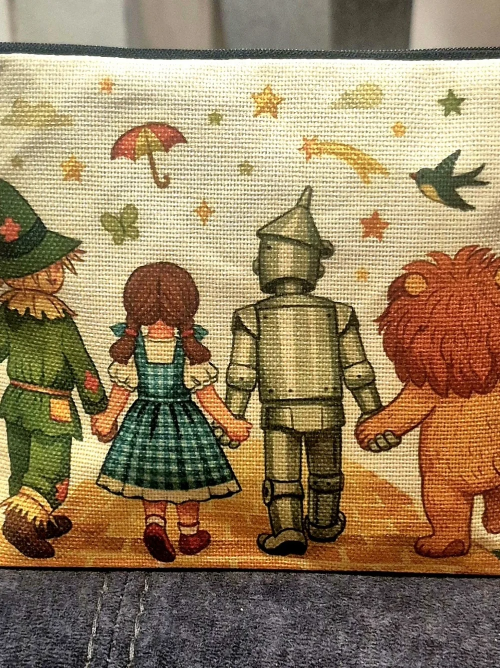 Wizard of Oz Scarecrow Dorothy Tin man lion Yellow Brick Road Cosmetic Bag New